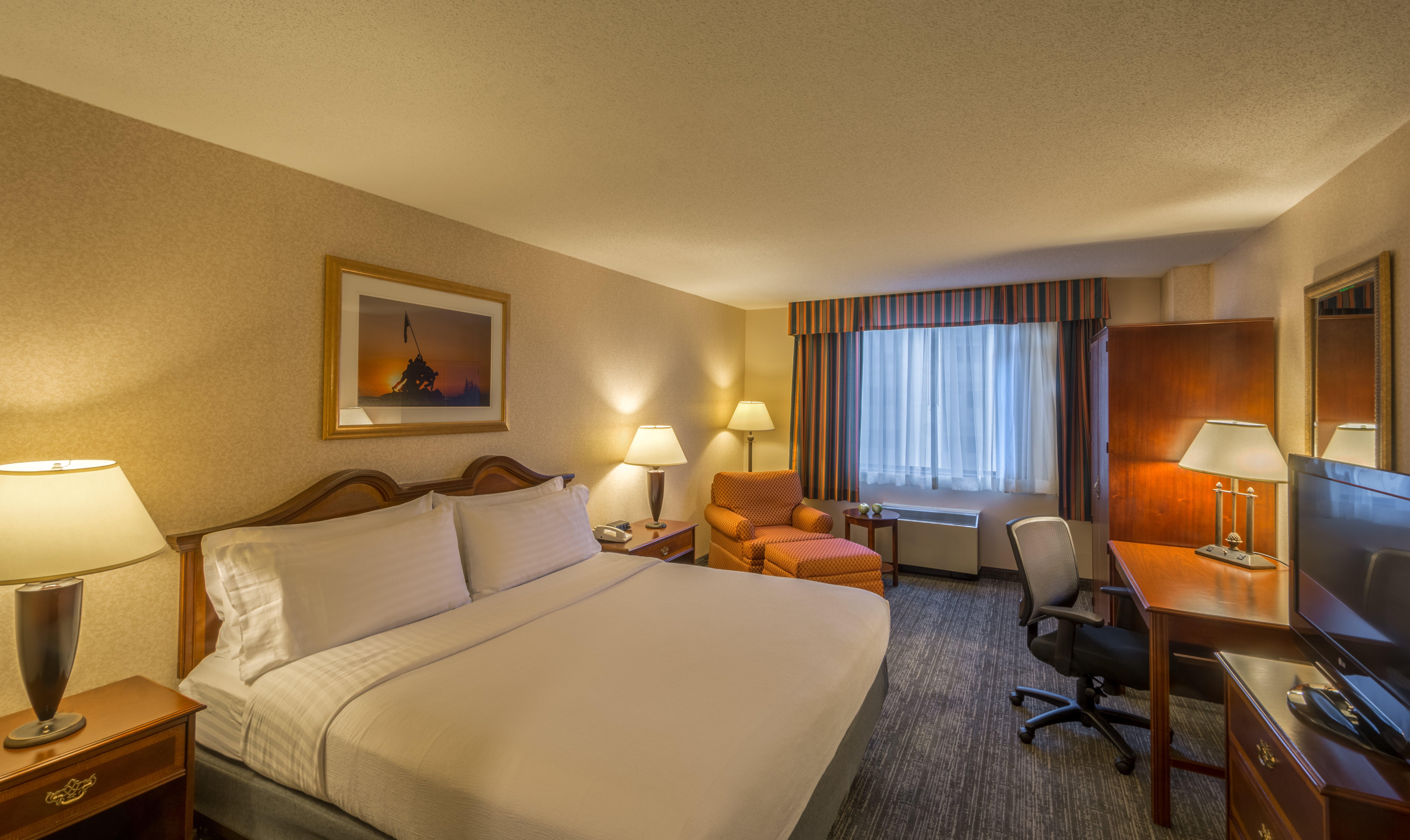 Holiday Inn Arlington At Ballston By Ihg Екстер'єр фото