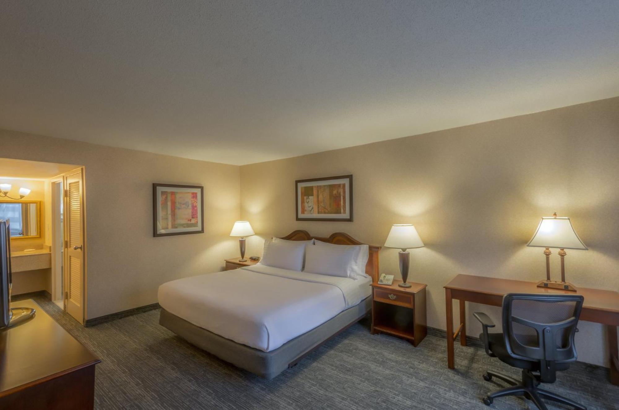 Holiday Inn Arlington At Ballston By Ihg Екстер'єр фото