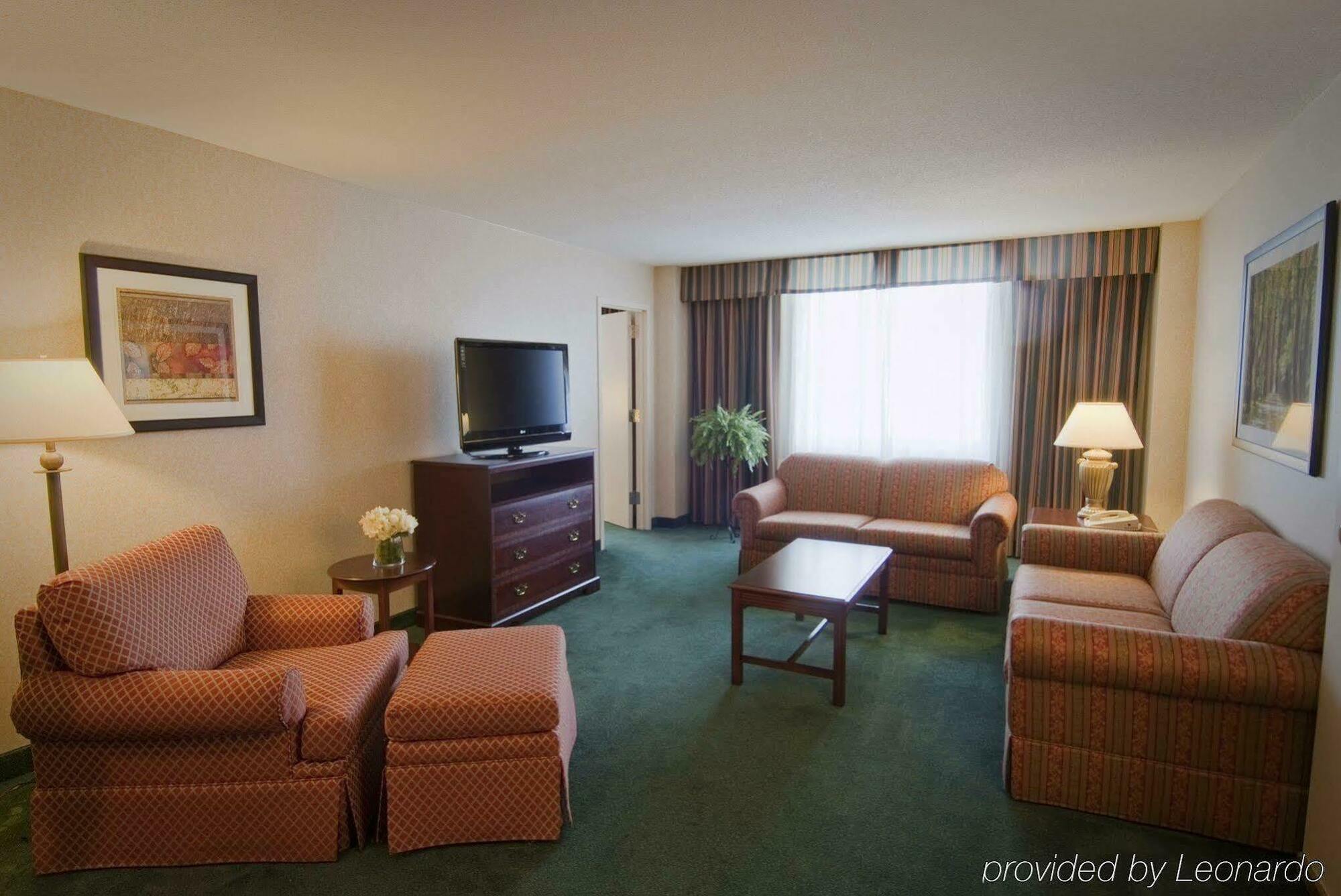 Holiday Inn Arlington At Ballston By Ihg Номер фото